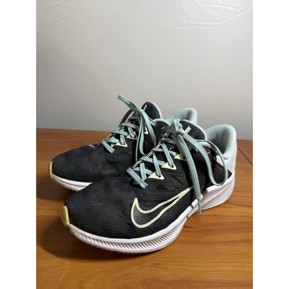 Nike Womens Quest 3 Running Shoes Sneakers Size 7.5 CD0232-005 Black White Blue